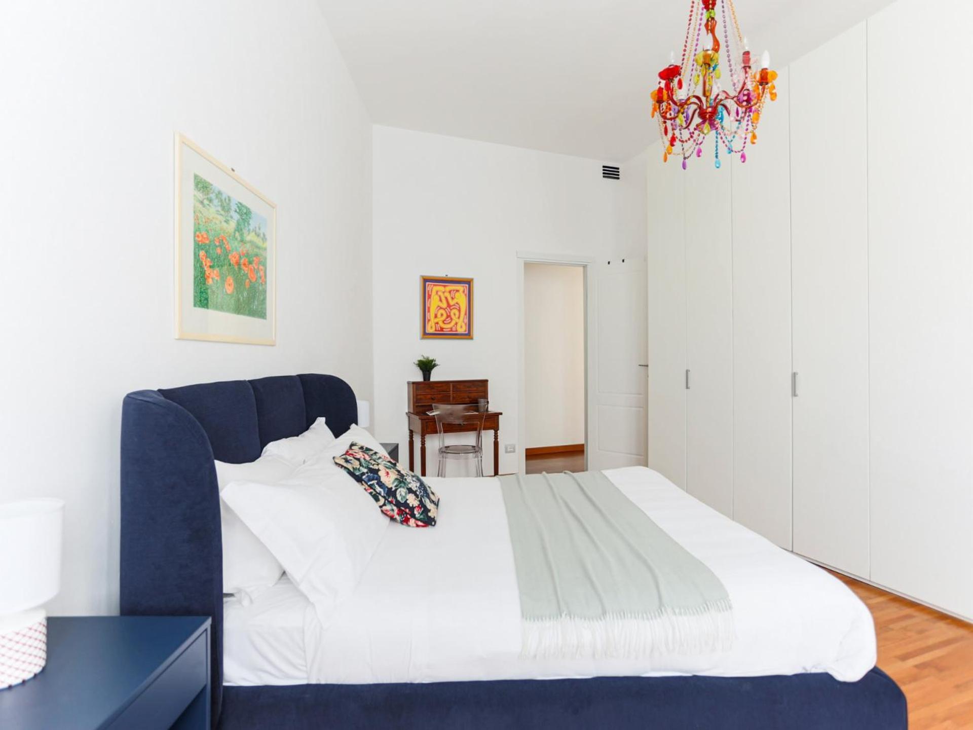 The Best Rent - Spacious And Renovated Multi-Room Apartment In The Missori Area Milánó Kültér fotó